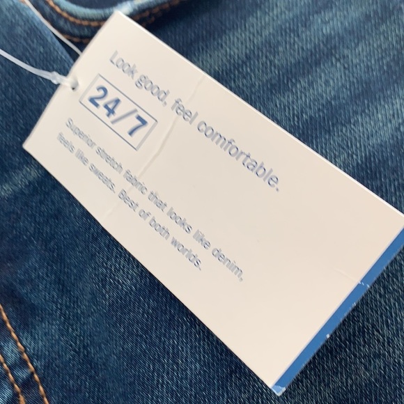 New Old Navy Slim Jeans with Built in Flex size 32 - Picture 3 of 6